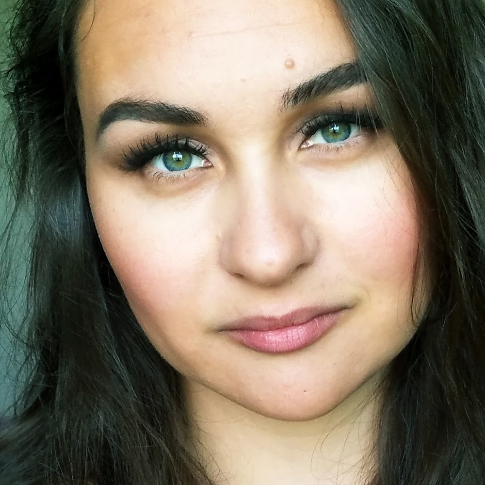 Meet your Posher, Valentina